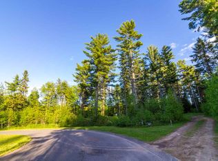 111 Ewing Pines Dr, Marquette, MI 49855