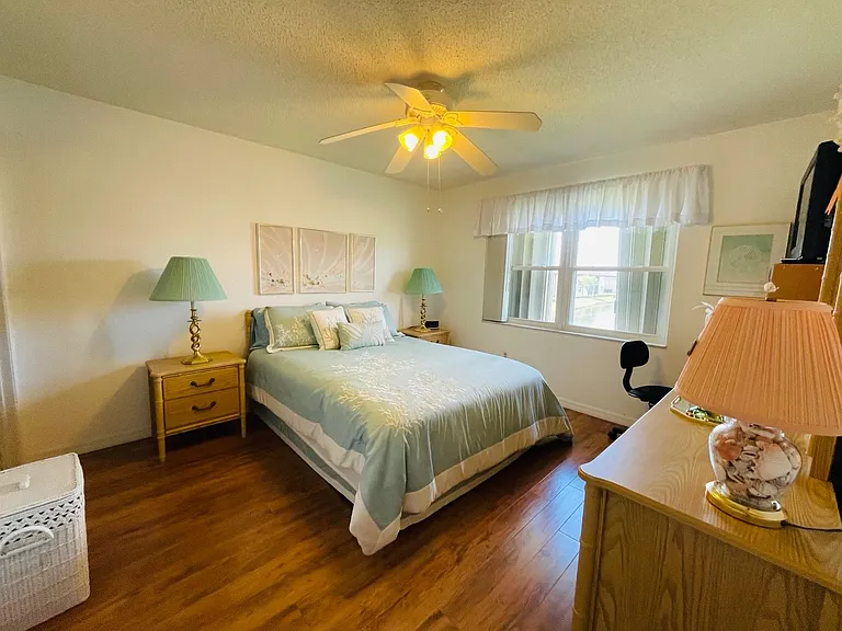 25100 Sandhill Blvd #Q201 — Photo 10