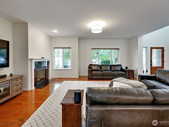 3rd image of 2440 Alaska Avenue E
