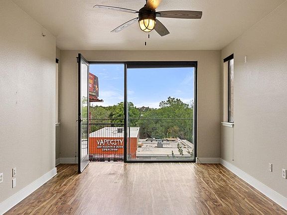 4th image of 3016 Guadalupe St APT 303