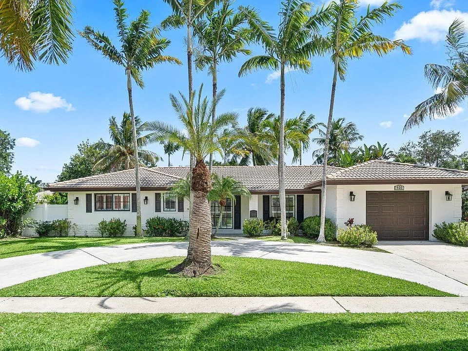 800 SW 5th St