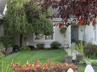 24518 Village Ln, Grand Rapids, OH 43522