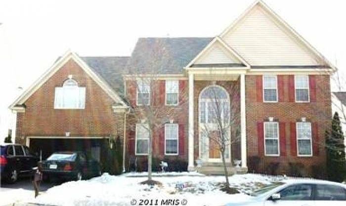 1st image of 811 Fountain Hall Ct NE