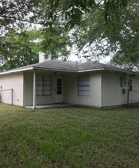 2404 Long Dr #B — Photo 10