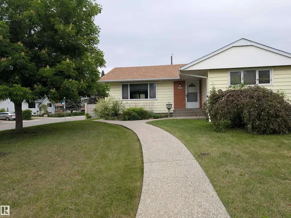 9443 75th St NW, Edmonton, AB T6C 2H6