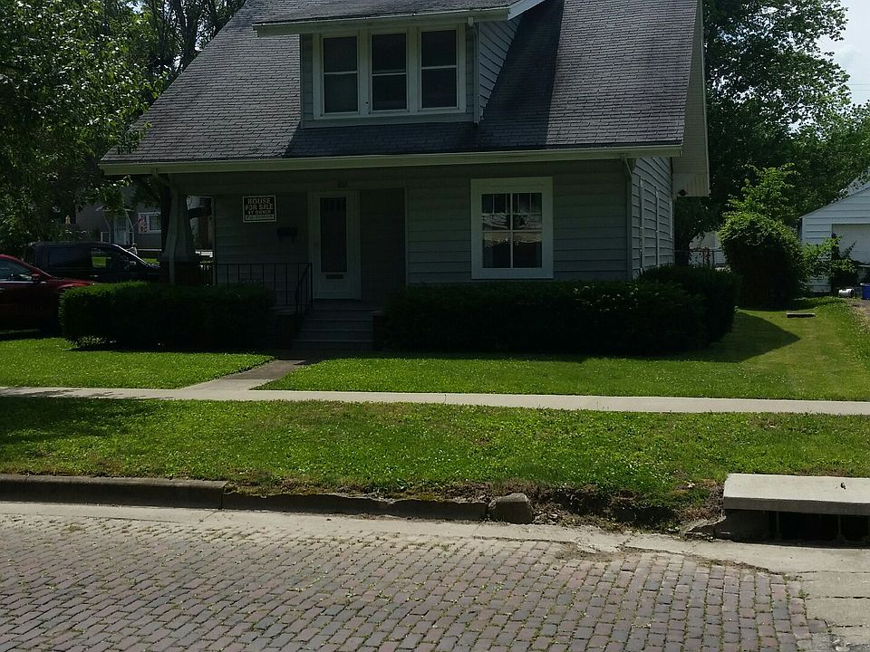 2nd image of 832 Saint Louis St