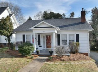 1133 S Hawthorne Rd, Winston Salem, NC 27103