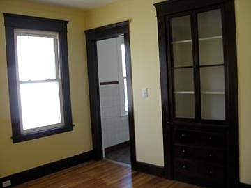 1st image of 179 Valley St #2