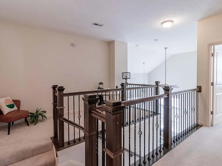 7518 Acela St — Photo 18