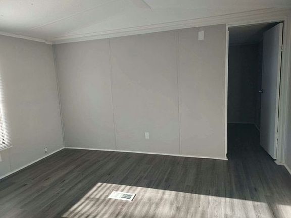 3rd image of 1325 Wenlon Dr Lot 105