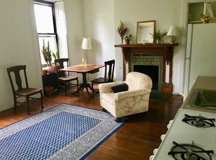 2043 Spruce St APT 3F, Philadelphia, PA 19103