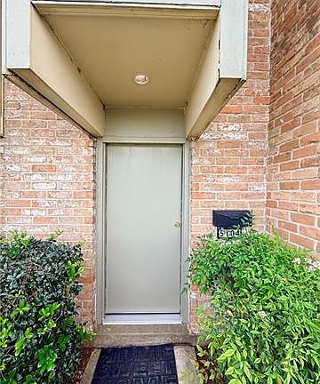 3rd image of 5104 W Esplanade Ave