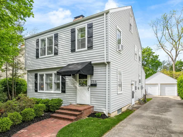 256 E Schreyer Pl, Columbus, OH 43214