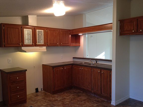 5th image of 923 E White Tail Dr