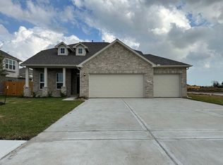 779 Woodhaven Lakes Dr, La Marque, TX 77568