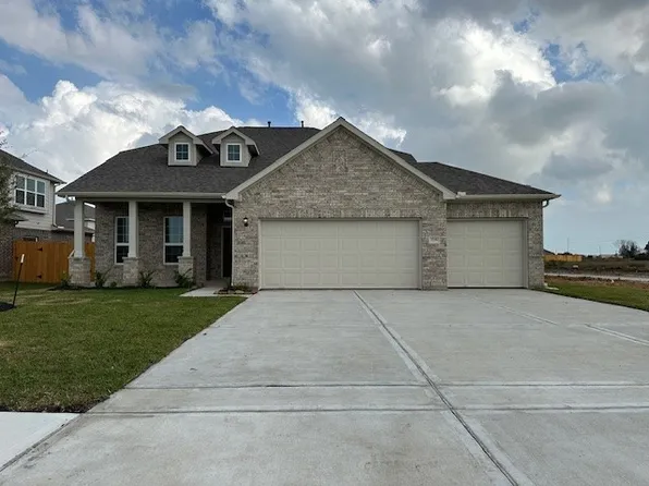 779 Woodhaven Lakes Dr, La Marque, TX 77568