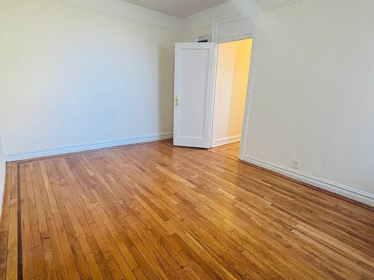 60 Thayer St #6N — Photo 13