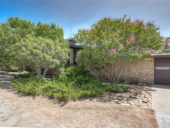 4th image of 532 Arroyo Dr