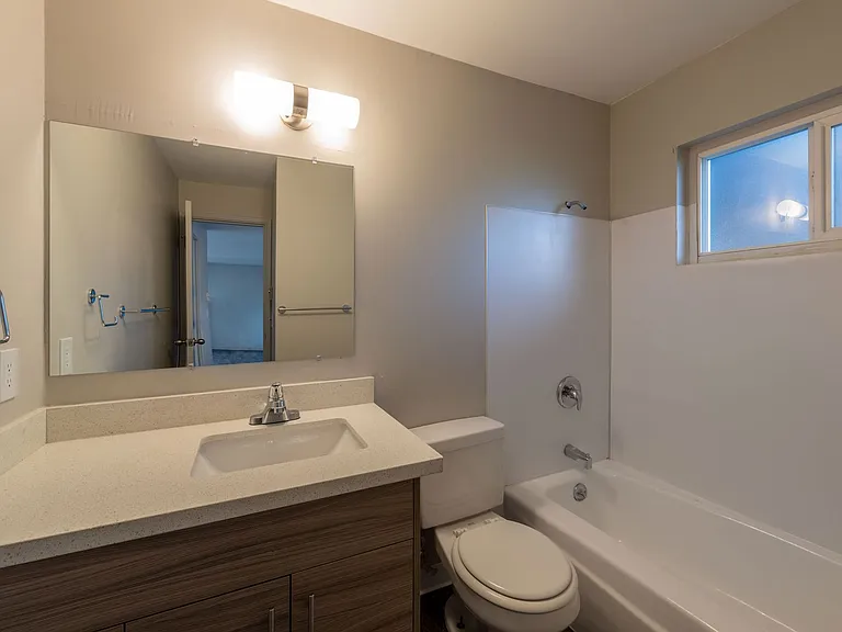 Sylvan Court — Photo 4