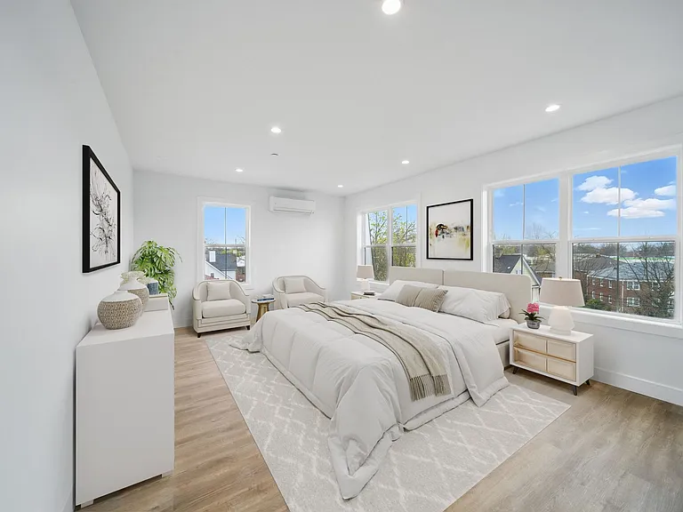 1 Carnation Ave — Photo 4
