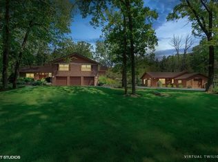837 Hawthorne Ln, Libertyville, IL