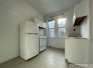 1800 Commonwealth Ave APT 34, Brighton, MA 02135