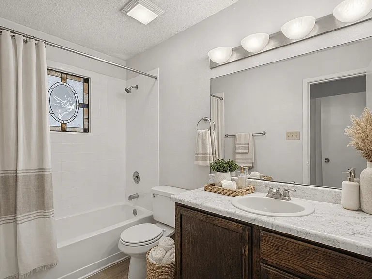 B1 Upgrade | 2 Bedroom | 914 Sq Ft