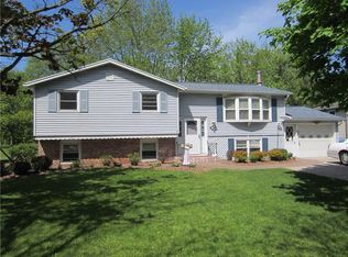 541 Elmgrove Rd, Rochester, NY 14606