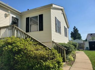2811 Preston Ave, Alexandria, VA 22306