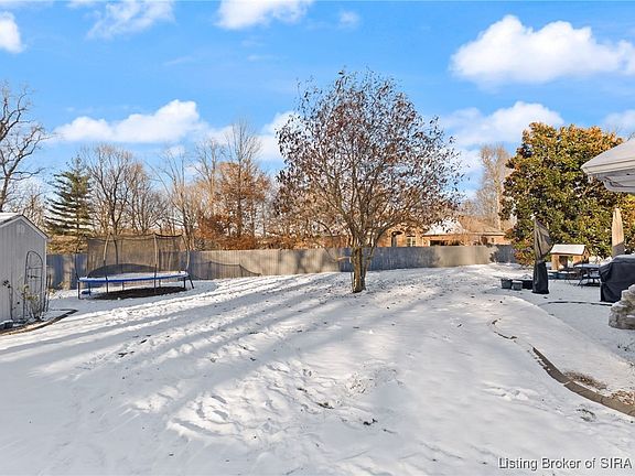5th image of 4172 Andrew Drive