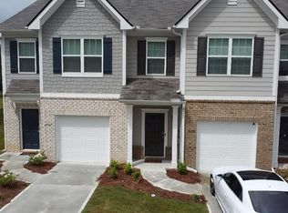 5729 Union Pointe Dr, Union City, GA 30291