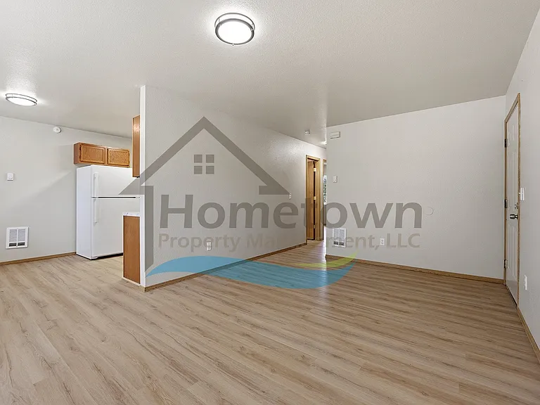 703-1 N Compton St — Photo 5