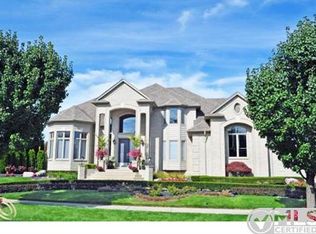 5871 Jackelyn Ct, Washington, MI 48094