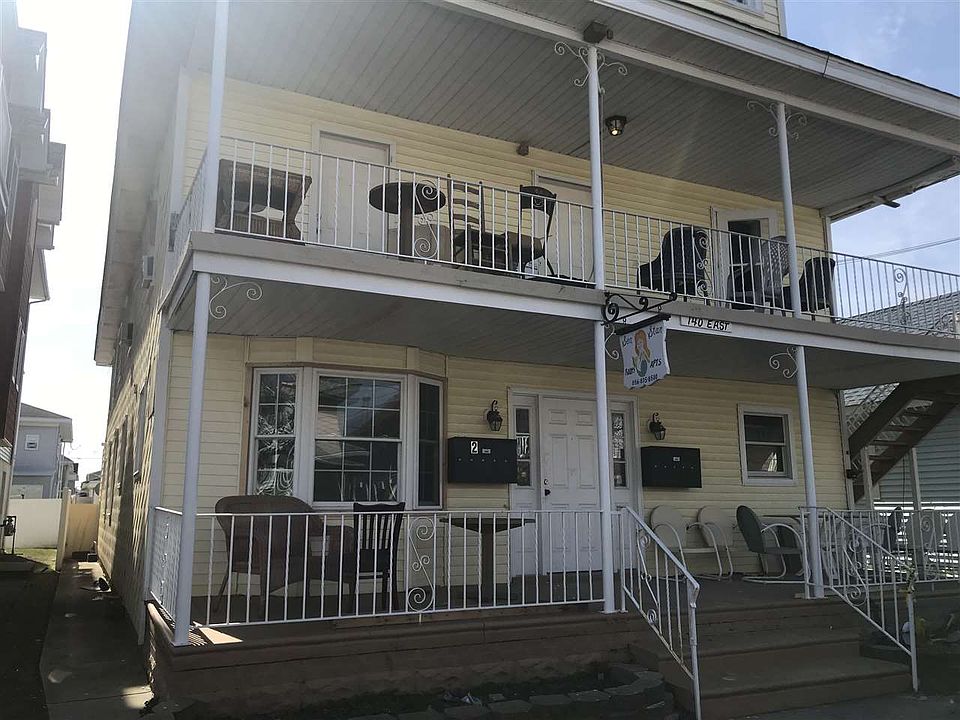 2nd image of 140 E Leaming Ave
