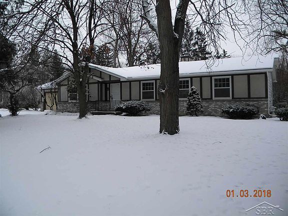 3rd image of 5621 Tamarix Ln