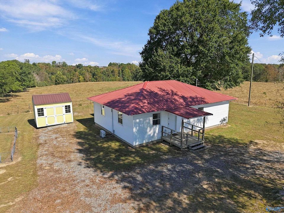 1st image of 609 Gene Brown Rd