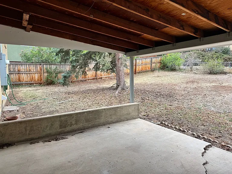 1505 Linden Ave — Photo 18