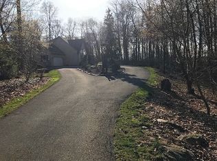 40 Camelia Ln, Holtwood, PA 17532