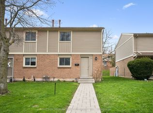 263 Pioneer Dr #108, Kitchener, ON N2P 1M9