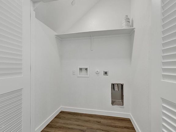 5th image of 104 Creekside Trl #804