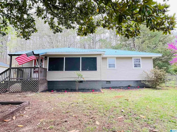 1223 Oakdale Cir, Weaver, AL 36277