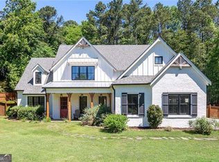 1009 Davenport Cir, Powder Springs, GA 30127