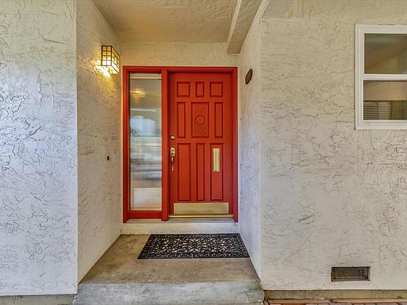 2nd image of 551 Tyndall St