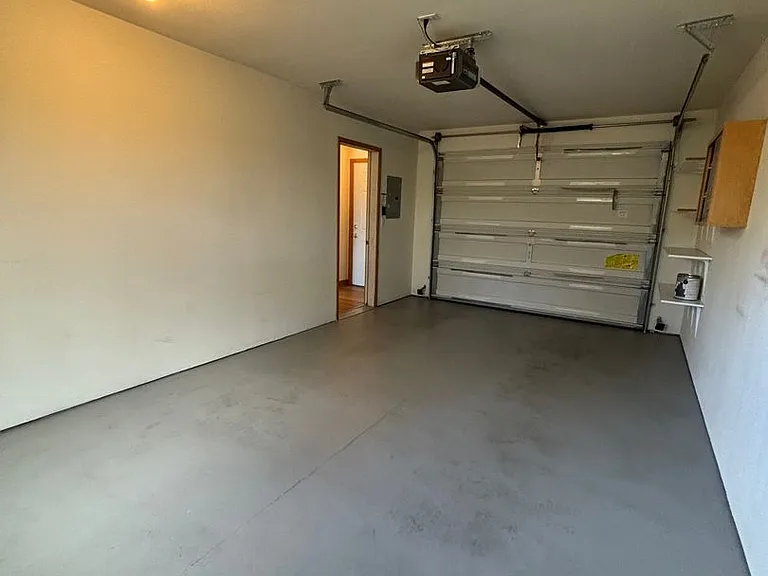 1615 NW Portland Ave — Photo 9
