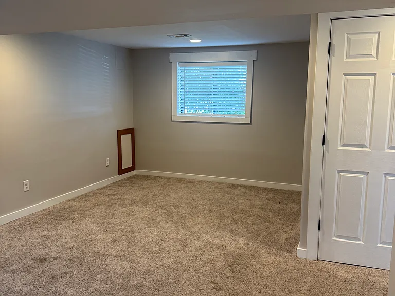 14005 Jennifer Rd — Photo 10