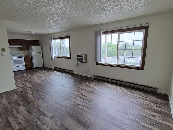 2nd image of 1907 Burnstead Dr