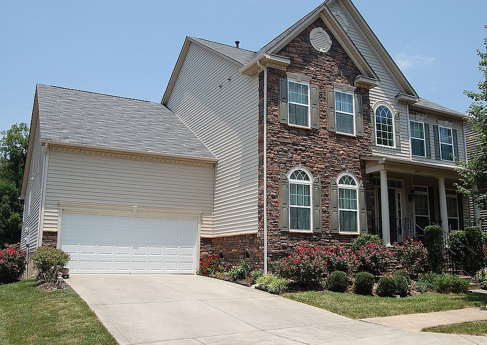 2nd image of 15315 Abbey House Ln