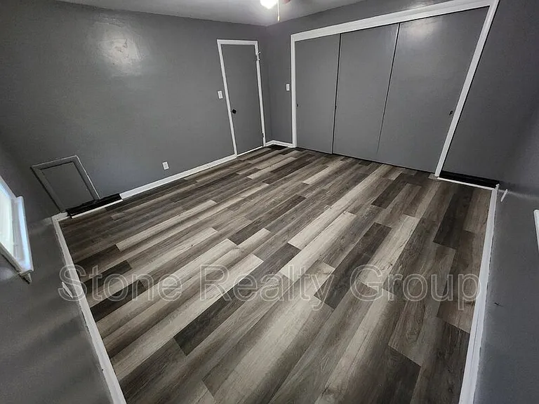 136 N 3rd St — Photo 5