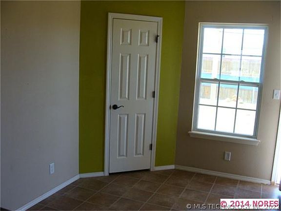3rd image of 9286 S 256th East Ave