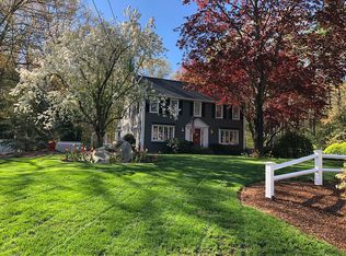 42 Stonegate Ln, Hanover, MA 02339